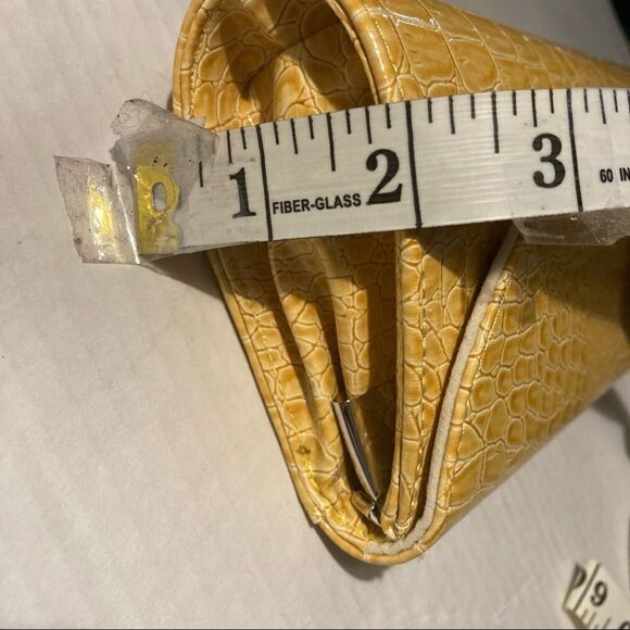 Clutch purse/bag, evening bag, Yellow, with 2 straps,New Without Tags - Picture 4 of 13